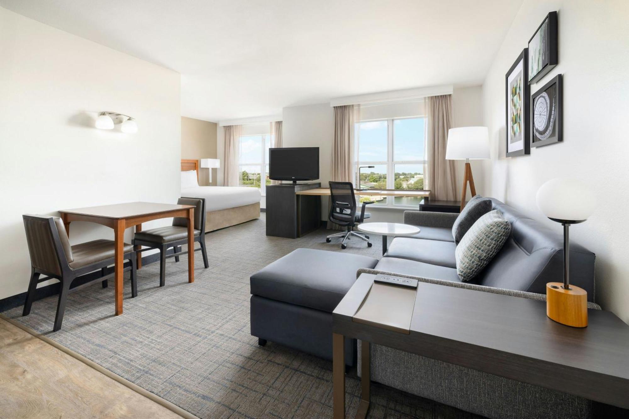 Residence Inn Des Moines West At Jordan Creek Town Center West Des Moines Bagian luar foto