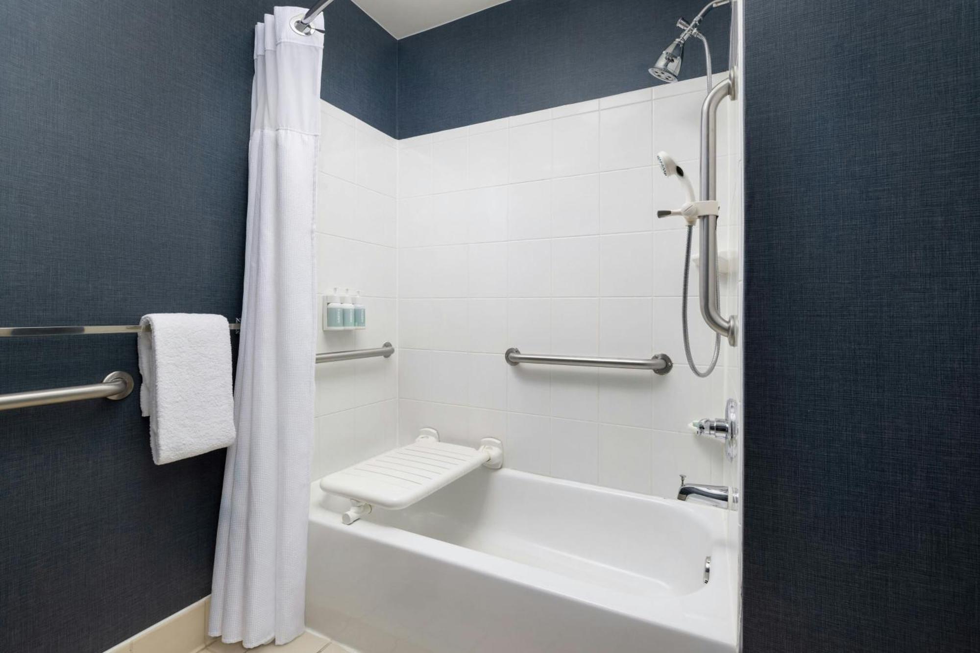 Residence Inn Des Moines West At Jordan Creek Town Center West Des Moines Bagian luar foto